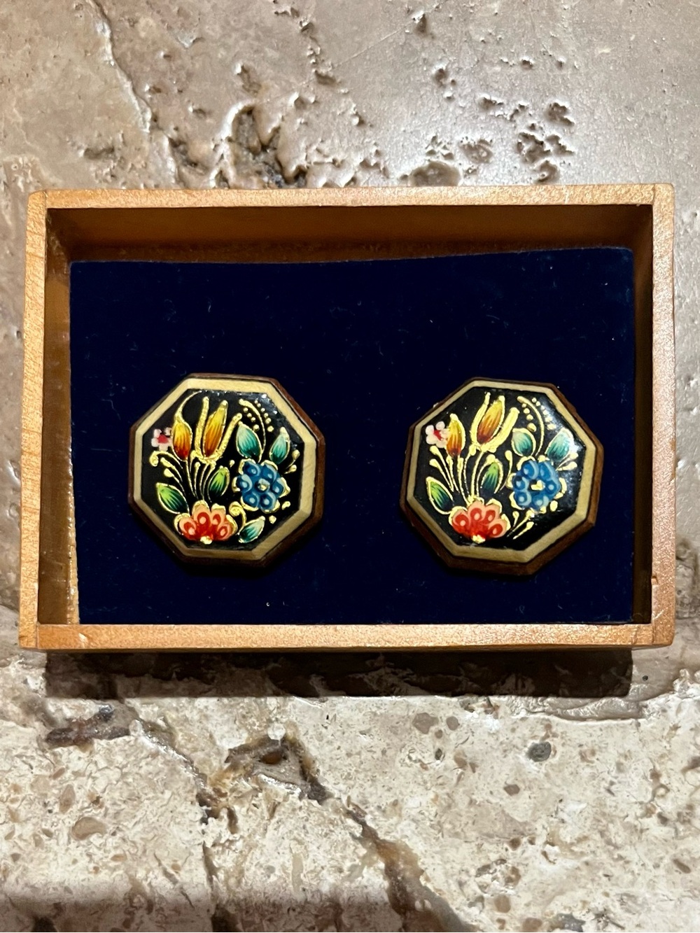 Vintage Costa Rica Hand Painted Floral Wood 24K Gold Earrings